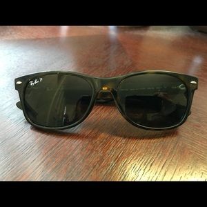 Ray Ban Wayfarer Polarized Sunglasses
